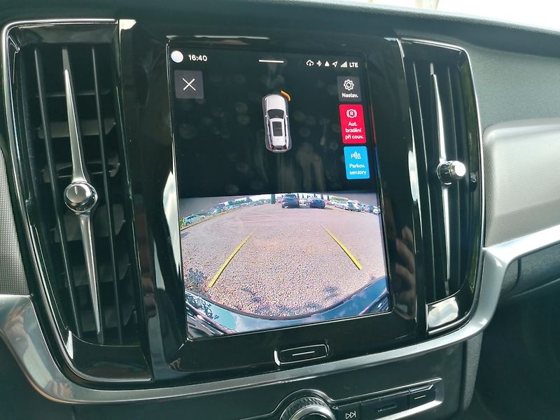 Volvo V90 (2022) 2.0 B4 MHEV Kůže A/T - fotka 13 z 33