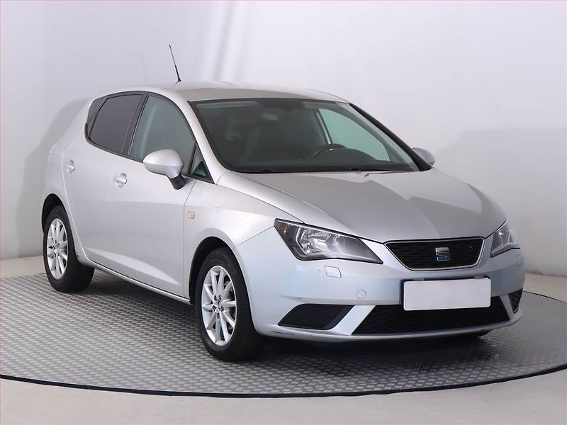 Seat Ibiza (2016) 1.4 TDI, Navi, Park. senzory - fotka 1 z 18