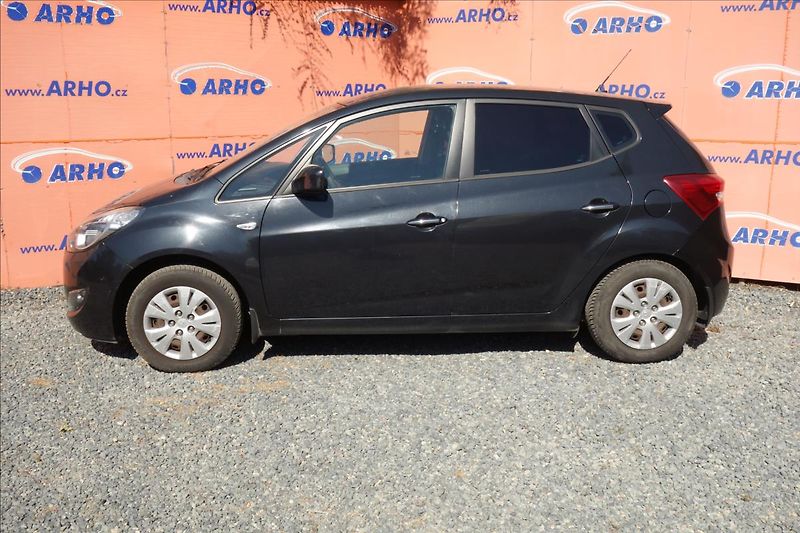 Hyundai ix20 1,4 CVVT, ČR, KLIMATIZACE. - fotka 4 z 30