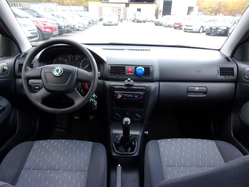 Škoda Octavia (2010) 1.9TDi 74kW NOVÉ ČR 2.MAJ. KM! - fotka 10 z 21