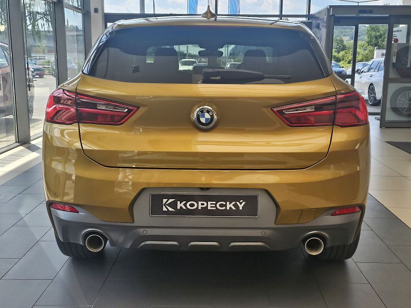BMW X2 xDrive20i - fotka 5 z 24