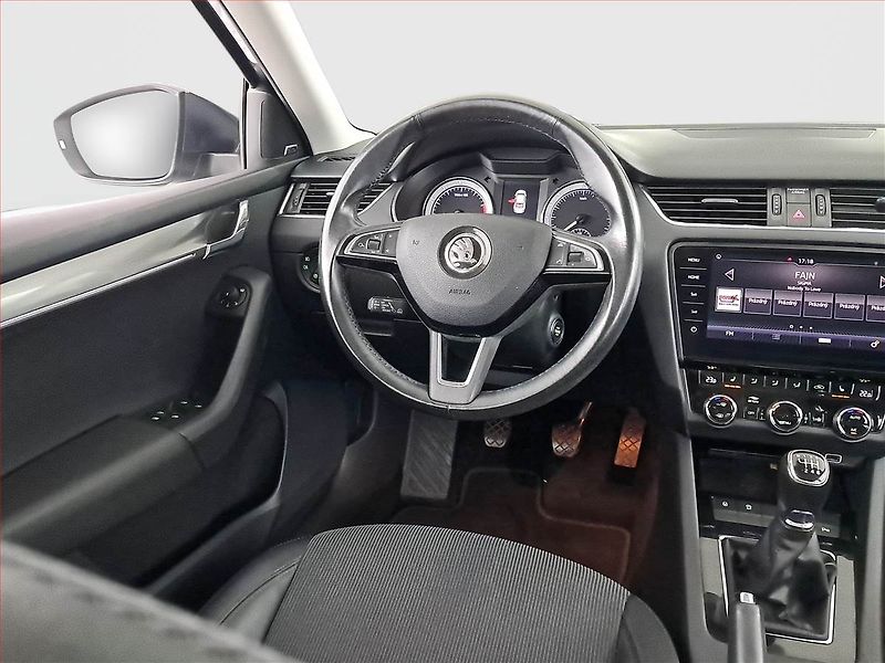 Škoda Octavia (2018) Style Plus 1.0 TSI, Serv.kniha - fotka 7 z 22