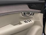 Volvo XC90 (2026) B5 AWD AUT BRIGHT PLUS 7míst - náhled 30