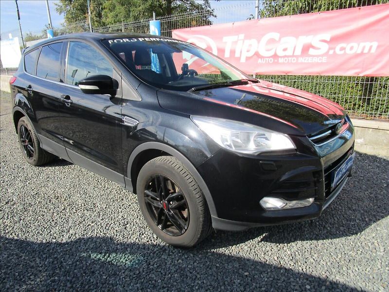 Ford Kuga 1.5 EcoBoost AWD, automat - fotka 3 z 42