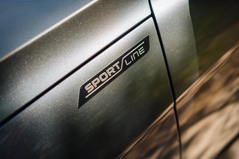 Škoda Superb (2025) 2.0 TDI, Sportline, HUD, Paměť - fotka 12 z 30