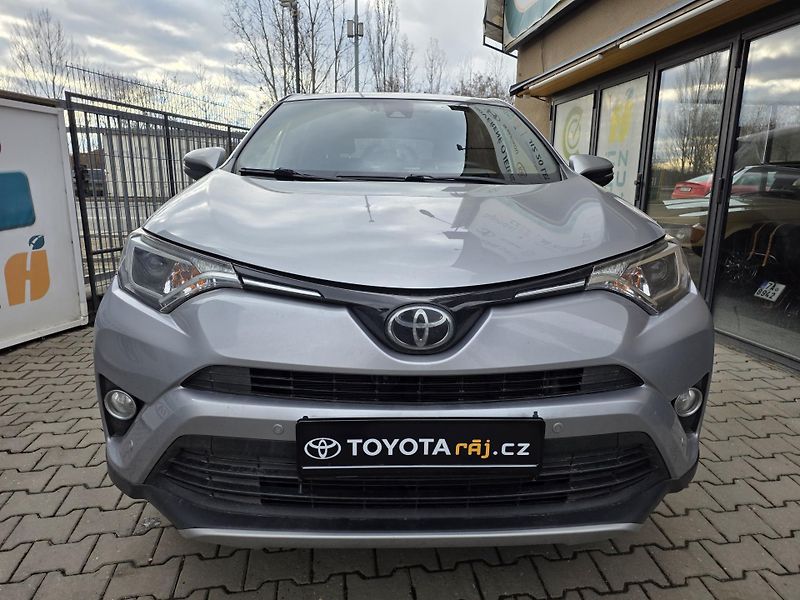Toyota RAV4 2.0-1.MAJITEL-TAŽNÉ-KAMERA - fotografie inzerátu