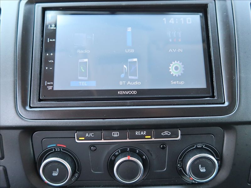 Volkswagen Multivan 2,0 TDi,103kW,7míst,tažné,DPH - fotka 14 z 21