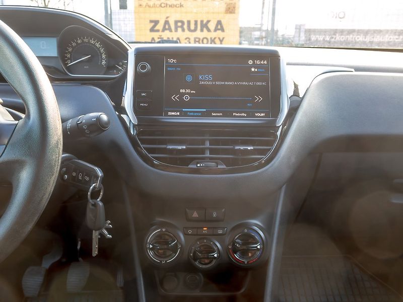 Peugeot 208 (2017) ČR 1.6HDI 55KW – SERVISKA - fotka 22 z 43
