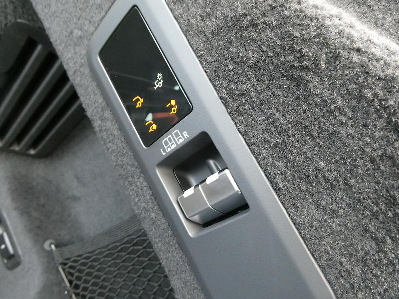 Land Rover Range Rover Sport (2026) SV P635 - fotka 38 z 43
