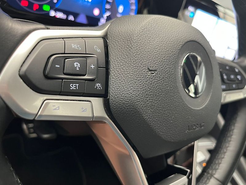 Volkswagen Golf Alltrack 2.0 TDI 147kW 4Motion - fotka 16 z 83