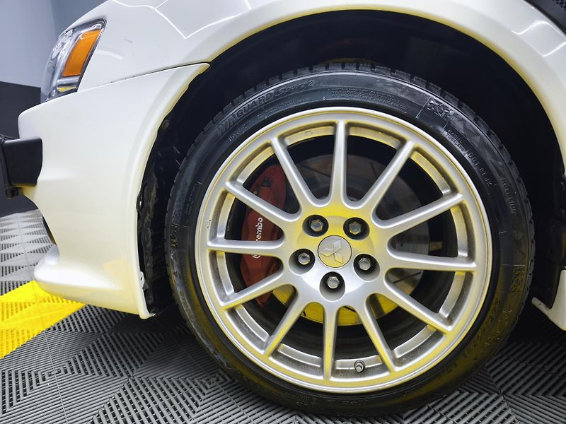 Mitsubishi Lancer (2011) EVO X - fotka 34 z 34