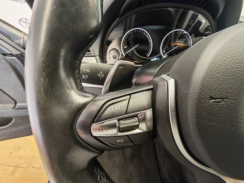 BMW Řada 5 - fotka 23 z 35