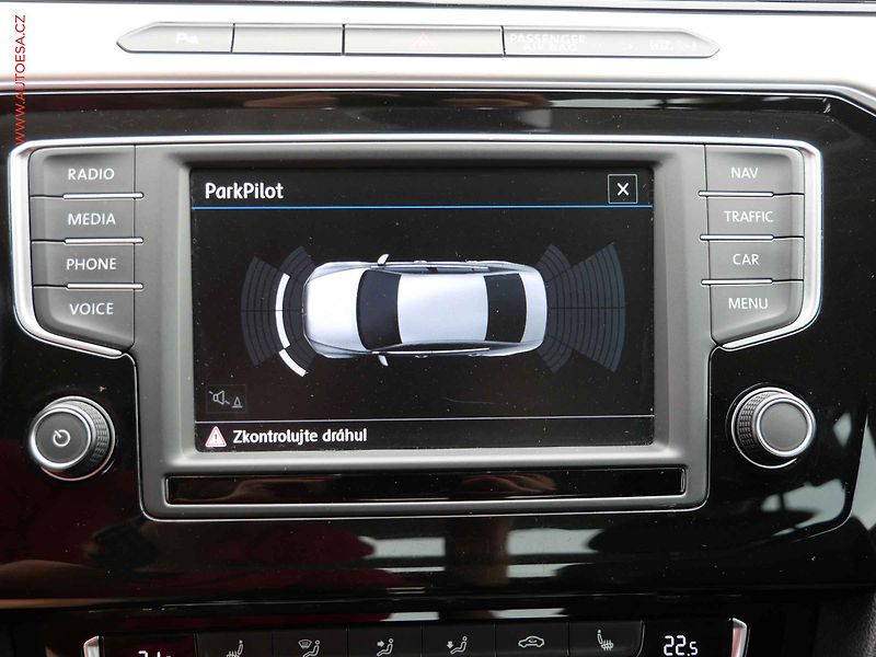 Volkswagen Passat (2016) 2.0TDi 4x4, 2.maj,ČR - fotka 20 z 21