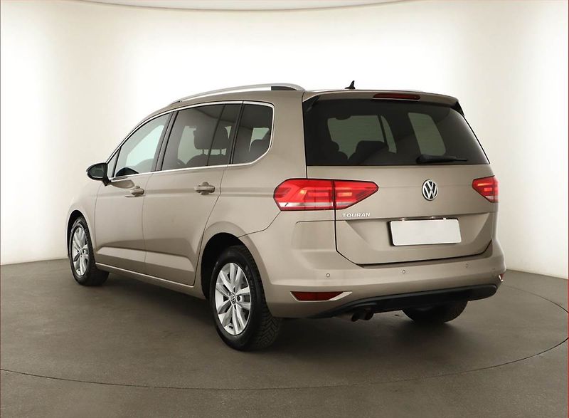 Volkswagen Touran (2018) 1.4 TSI, Automat, Tempomat - fotka 4 z 20
