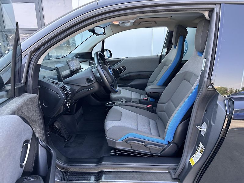 BMW i3 s 120Ah 135kw - fotka 7 z 24