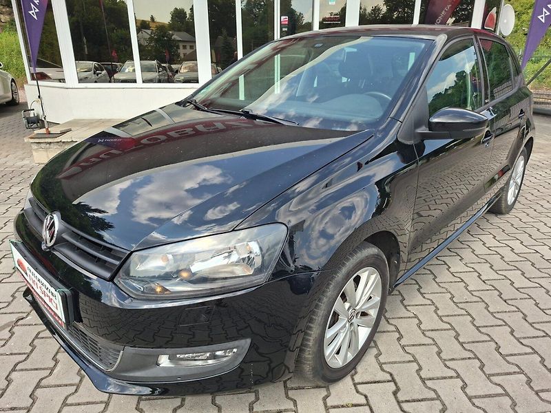 Volkswagen Polo (2012) 1.4i 63kW STYLE -VÝBAVA! - fotka 4 z 37