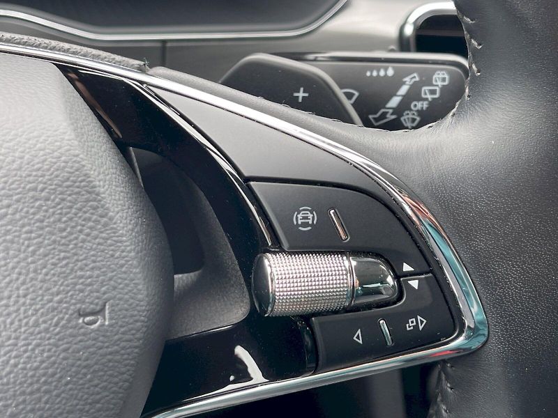 Škoda Superb (2022) 2.0 TDI 147kW DSG Style Plus c - fotka 11 z 35