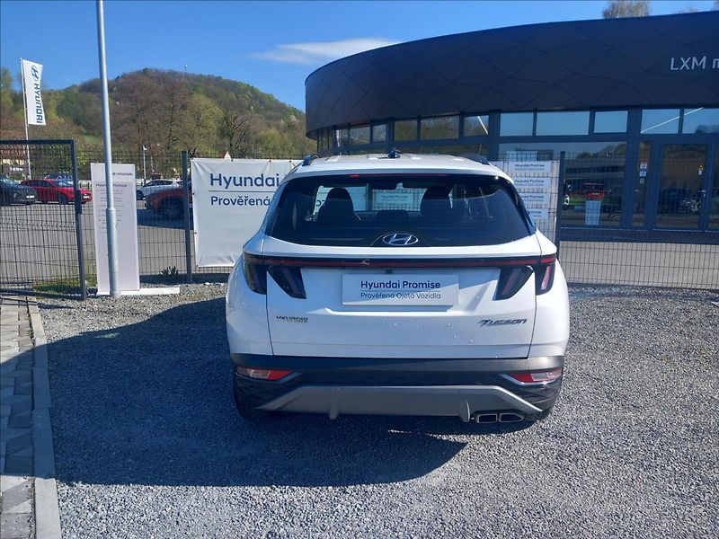 Hyundai Tucson 1,6 T-GDI 2WD DCT SMART - fotka 7 z 21