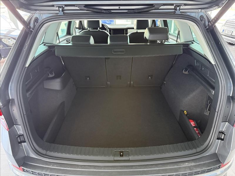 Škoda Kodiaq 1,5   TSI 110kW,SERVISNÍ KNÍŽK - fotka 28 z 30