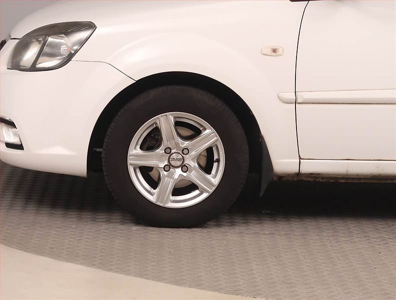Kia Rio (2011) 1.4 16V, jezdí výborně - fotka 14 z 15