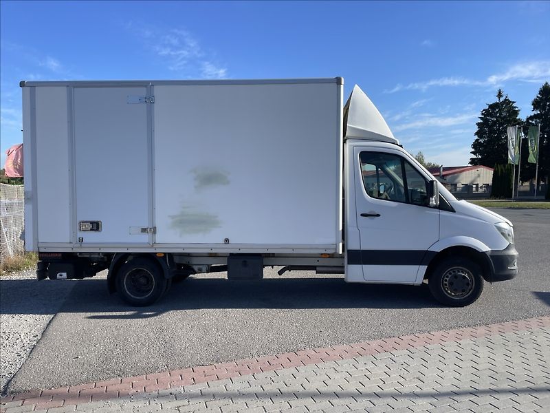 Mercedes-Benz Sprinter 2,2 CDi 513 95kw 3,5T skříň+hy - fotka 5 z 27