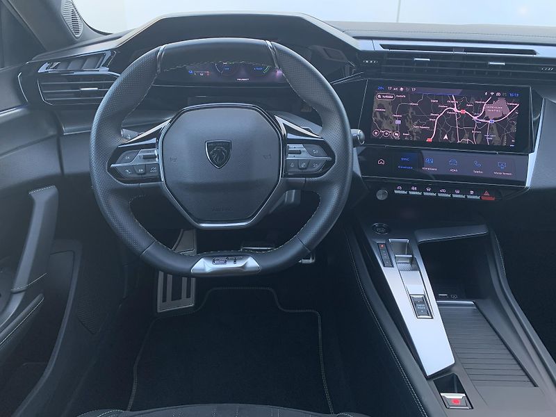 Peugeot 308 SW GT 1.6 PHEV 133kW AT8 - fotka 20 z 33