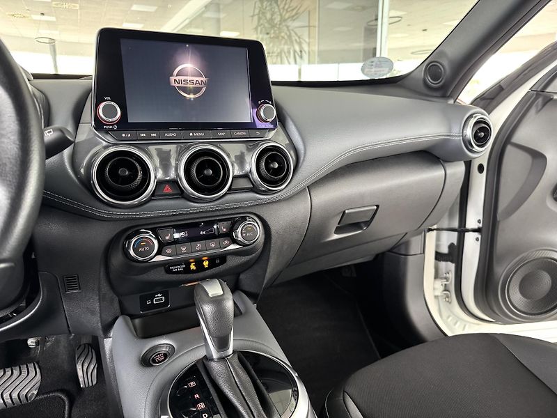 Nissan Juke 1,0DIG-T 117*AUT*TEKNA*Tažné - fotka 20 z 38