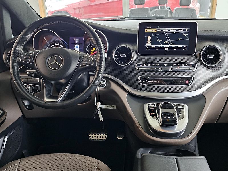 Mercedes-Benz Třídy V (2020) V300dL AMG Exclusive TOPvýbava - fotka 26 z 33