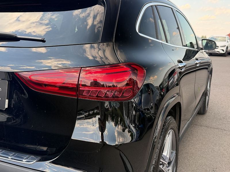Mercedes-Benz GLA 200 d - fotka 12 z 36