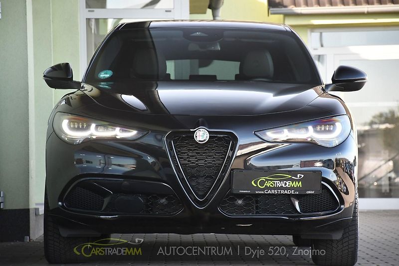 Alfa Romeo Stelvio 2,2 D 16V 210k Veloce AT8-Q4 - fotka 8 z 55