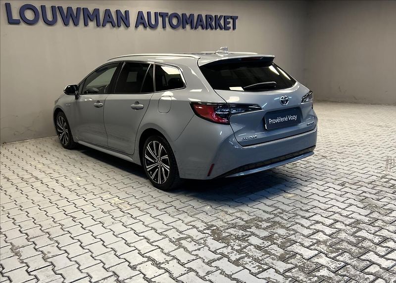 Toyota Corolla 1,8 TS COMFORT STYLE TECH - fotka 15 z 16