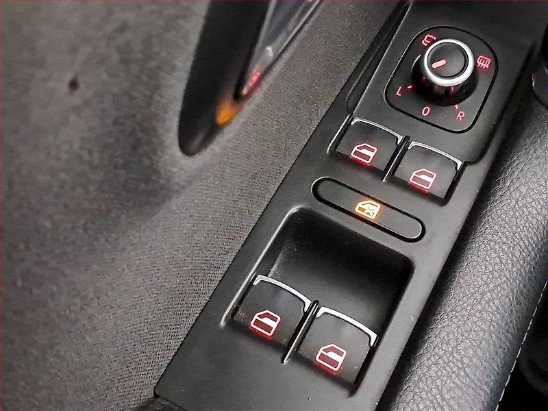 Volkswagen Passat CC (2009) 1.8 TSI, Tempomat - fotka 19 z 21