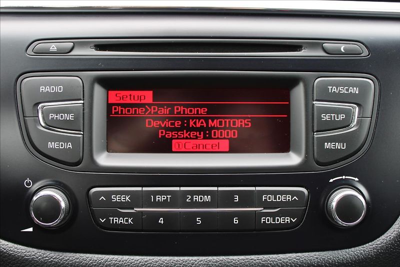 Kia Ceed 1,6 CRDi  ČR,COMFORT PLUS - fotka 19 z 31