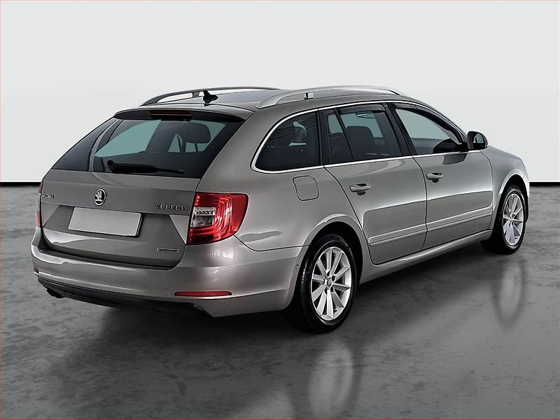 Škoda Superb (2014) Ambition 1.6 TDI, Navi - fotka 5 z 18