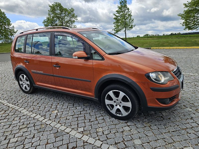 Volkswagen Touran (2007) CROSS 1.9TDI, SPLÁTKY  - fotka 4 z 22
