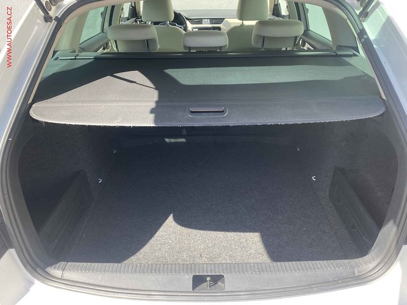 Škoda Octavia (2014) 1.4 TSi, Style, DSG - fotka 7 z 16