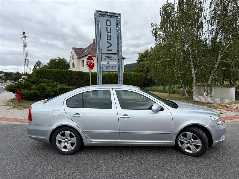 Škoda Octavia 1,6  1,6 DISEL - fotka 6 z 32