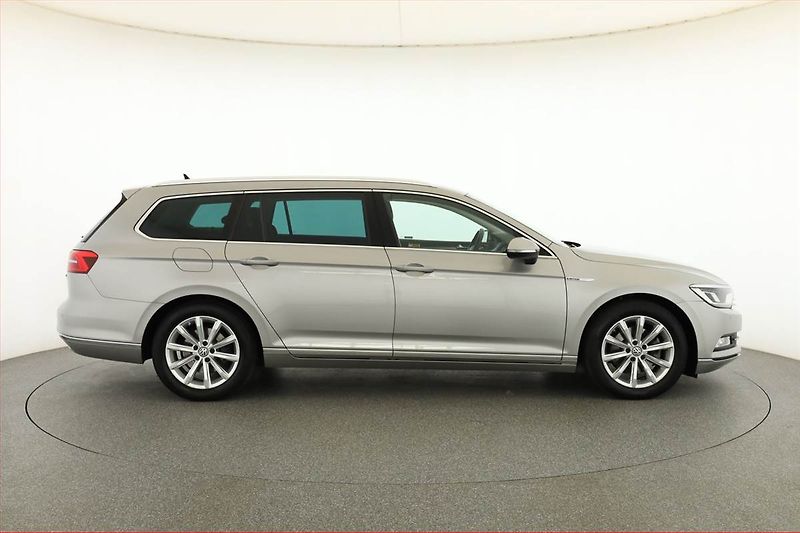 Volkswagen Passat (2015) Comfortline 2.0 TDI, 4X4 - fotka 6 z 20