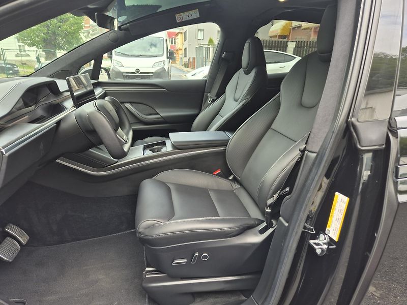 Tesla Model X 100kwH PLAID 750kw TZ - fotka 40 z 48