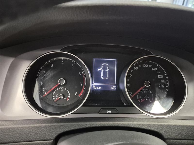 Volkswagen Golf 1.2 TSI EDITION - fotka 13 z 22
