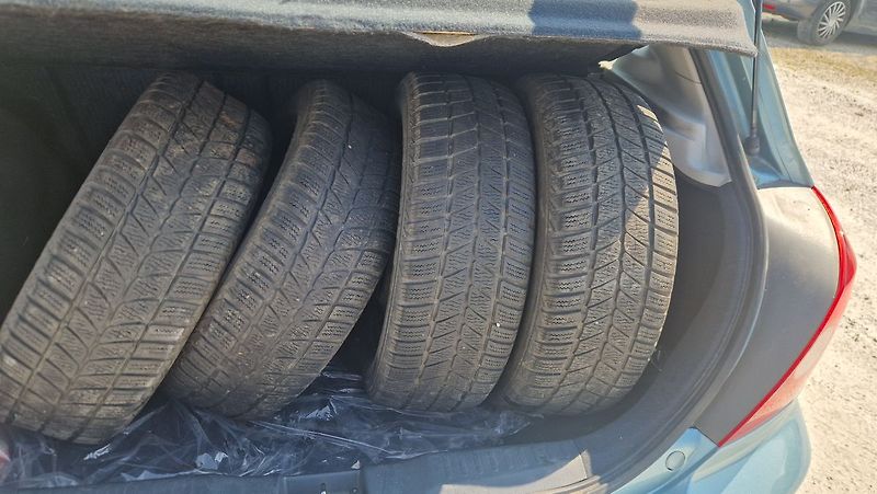 Honda Civic 1,4 16 V - fotka 11 z 11