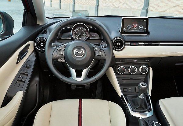 Mazda2.