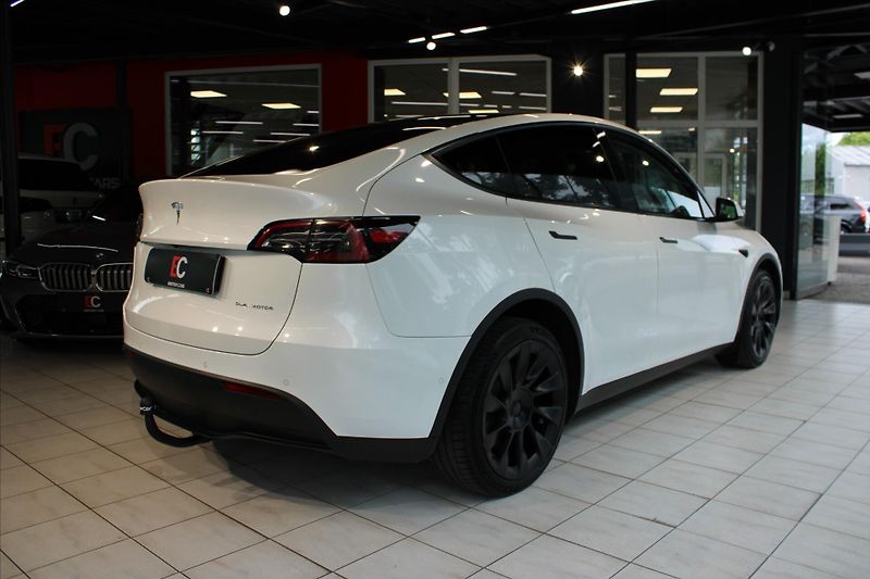 Tesla Model Y Long Range Dual Motor AWD Tažn - fotka 6 z 26