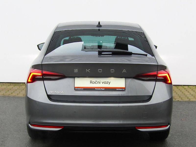 Škoda Octavia IV FL Selection 1.5 TSI /110kW - fotka 11 z 30