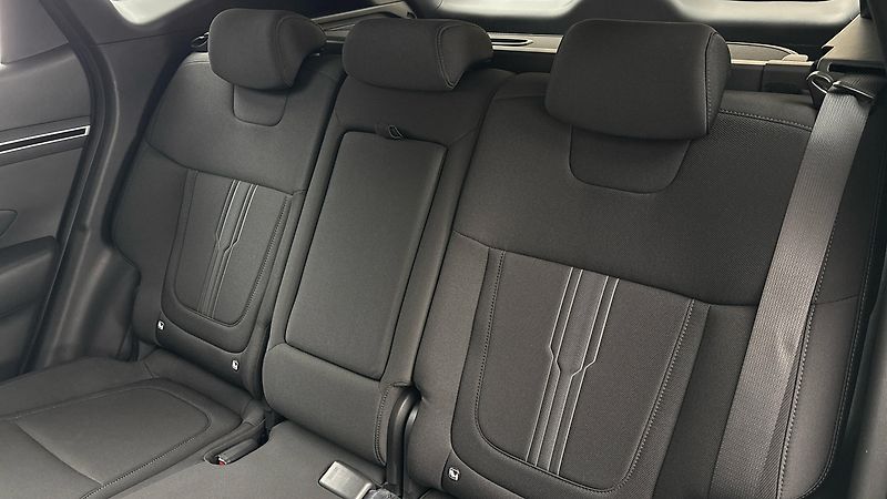 Hyundai Tucson 1.6 T-GDI AUT Comfort - fotka 16 z 26