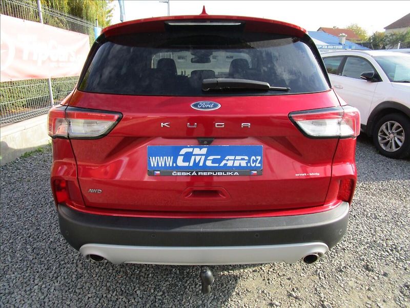 Ford Kuga 2.0 EcoBlue AWD, Titanium, aut - fotka 5 z 44