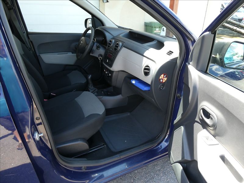 Dacia Dokker 1,6 i 75kW po servise,2 x pneu - fotka 19 z 39