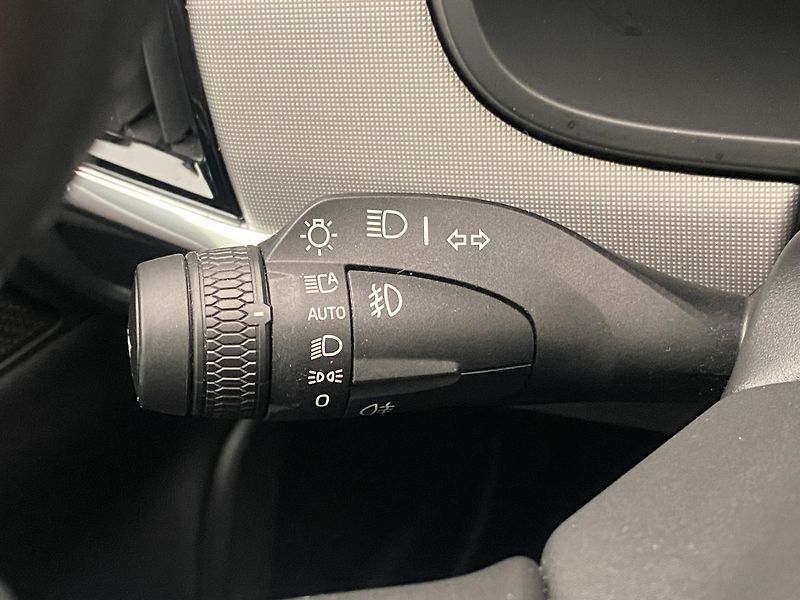 Volvo V90 T6 AWD RECHARGE DARK PLUS AUT - fotka 22 z 54