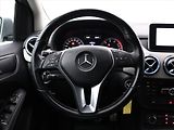Mercedes-Benz Třídy B 1,6 200i 138kW Navi Xenon - náhled 17