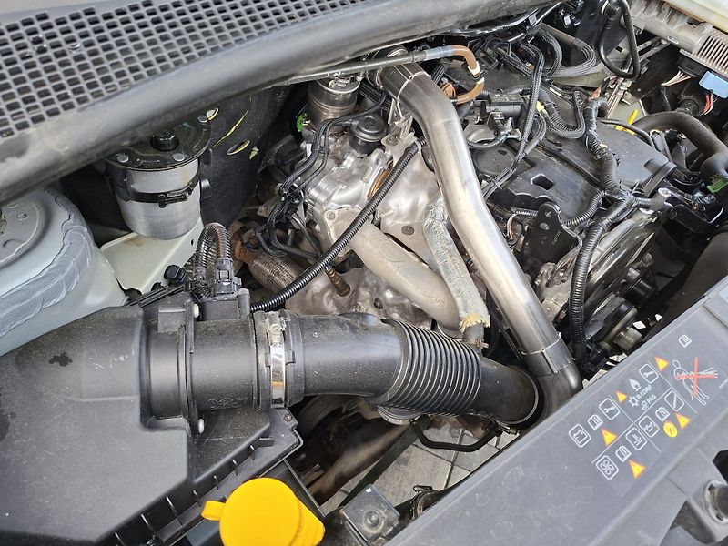 Renault Master (2019) 2.3DCi,Tupláky,tažné 3,5t, DPH - fotka 28 z 35